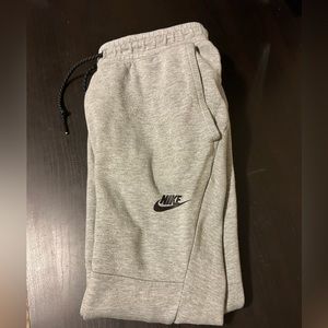 Nike tech gray sweatpants US SZ small